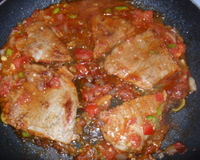 Escalopes de veau et sa sauce piquante