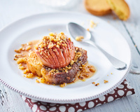 Pomme Hasselback en crumble, sur son carré Moelleux