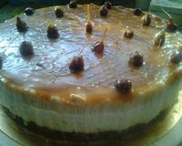 Entremets délicieux composé d'une base speculoos, mousse pomme, mousse caramel au beurre salé et d'un nappage au caramel au beurre salé, à préparer la veille.