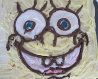 Un gâteau d'anniversaire Bob l'éponge! Gâteau au yaourt avec un glaçage au chocolat blanc