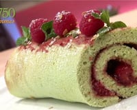 Biscuit roulé aux pistaches et framboises