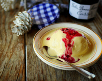 Parfait glacé à la Gelée de Cassis Bonne Maman