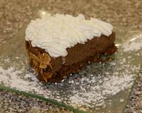 Réalisation d'un fond de tarte. Réalisation de la mousse avec de la mascarpone et crème épaisse.