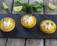 Voici des tartelettes originales à la crème de citron vert et menthe... comme un Mojito !