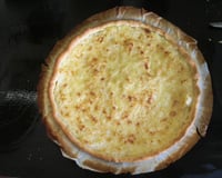 Tarte aux poireaux et lardons à la béchamel