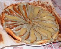 Un mélange harmonieux entre le roquefort et la poire. Cette tarte est vraiment très bonne.