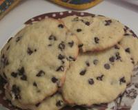 Des cookies délicieusement bons aux pépites de chocolat, facile et rapide à faire.