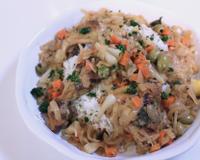 Chef Damien nous présente sa version du poulet Yassa, célèbre recette du Sénégal.