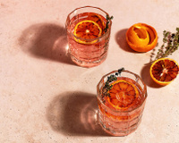 Marre du Spritz ? Et si vous testiez le Negroni pour l'apéritif, un cocktail italien à base de gin !