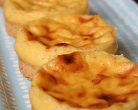 Un flan vanillé sur une pâte croustillante!
