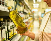 Rappel produit : cette huile d’olive vendue partout en France contient 7 fois trop de substances cancérigènes !