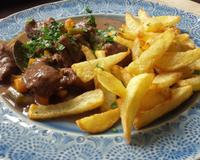 Le gibier n'est pas du goût de tout le monde, je vous suggère de le cuisiner en carbonnade, c'est-à-dire mijoté quelques heures dans une savoureuse…
