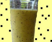 Smoothas le smoothie sans as est composé de fruit exotic, comme l'ananas, le fruit de la passion mais aussi du yaourt.