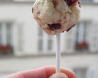 Pop cake Saint-Marcellin, cranberries, figues et noix