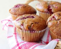 De délicieux muffins. Les deux parfums framboise/chocolat blanc se marient très bien. Avec cette association, on ne se trompe jamais.