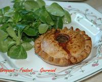 En tourte familiale ou en parts individuelles, ce pâté très fin où se marient la viande et les champignons, a toujours beaucoup de succès.