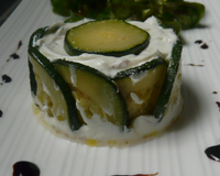 Timbale de saumon aux courgettes et au fromage frais