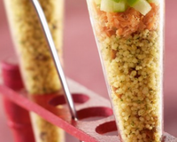 Salade de céréales méditeranéennes, saumon et pomme verte