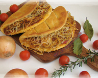 Pizza spaghetti bolognaise