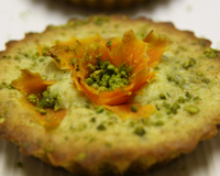 Moelleux aux pistaches et à la "fleur" de carotte