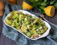 Salade de courgettes à la féta et menthe fraîche