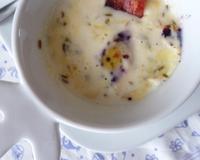 Une petite entrées d'œufs cocotte de caille au Saint Nectaire et cumin vraiment très rapide car a réaliser avec une cuisson au four micro-ondes. (omelette)