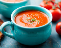 Soupe de tomates express avec des tomates pelées