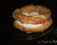 Une entrée fraîche et sympathique se cache dans cette version salée du célèbre Paris-Brest.