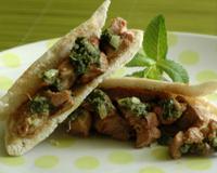 Une version revisitée du Kebab pour un plaisir gourmand. Une recette proposée par Pascale du blog C'est moi qui l'ai fait !
