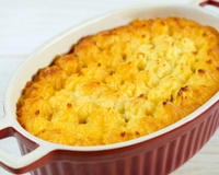 “On a tous ces ingrédients au frigo” : le chef Eloy Spinnler propose sa recette de gratin pour utiliser les restes des fêtes