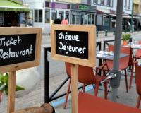 Tickets-restaurant : la dérogation qui permet de payer ses courses va-t-elle enfin être pérennisée ?