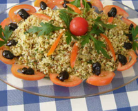 Chauds ou en salades en hiver ou en été délicieux avec toutes les viandes et les poissons. Le Quinoa et un plat léger que l'on peut servir à n'importe quelle occasion.