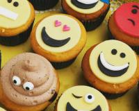 8 jolis gâteaux EMOJI chinés sur Instagram