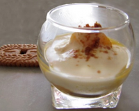 Une petite douceur sucrée cette semaine, avec un fruit de saison : la pêche.L'association chaud-froid peut surprendre mais finalement le palais se laisse apprivoiser.