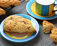 Scones aux pépites de chocolat ou aux raisins secs