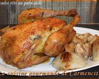 C'est mon ami qui m'a fait découvrir le pain aillé avec le poulet. Cela consiste à frotter d'ail le pain rassis et d'en farcir la volaille, en cuisant le pain s'imprègne…