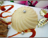 Parfait à la vanille fraises danoises et meringues croustillantes au muesli