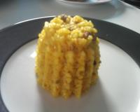 Riz aux épices colorée.