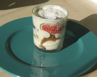 Cette verrine de figues caramelisées au miel et citron est un mélange lacté et fruité subtilement épicé à la cannelle.