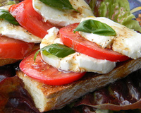 Bruschetta tomates mozzarella