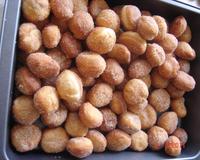 Petits beignets creux de carnaval nature.