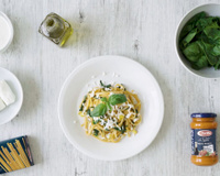 Linguine au pesto rosso et fromage caprino