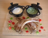 Côtelettes d'agneau à la crème d'ail et de persil