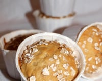 Muffins à la compote de pommes-ananas et vanille et flocons d'avoine