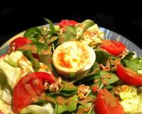 Une entrée fromagère fraîche et légère ! Sa croûte au goût de tomates séchées et au parfum de thym relève le goût du fromage frais.