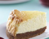 Cheesecake spéculoos et petits beurres, coulis de framboise minute