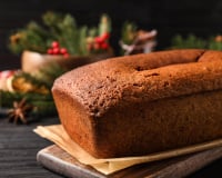 Simple et réconfortant : ce chef pâtissier partage son cake façon pain d’épices pour attendre Noël