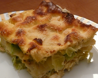 Un plat apprécié par tous, du fait du mariage des poireaux attendris par une cuisson préalable, et de la douceur du saumon et du mascarpone.