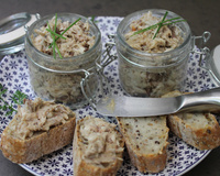 Rillettes de maquereaux au roquefort et aux noix