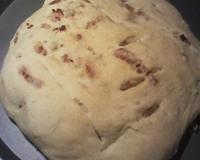 La fougasse est un pain plat dans cette recette on y retrouve des lardons.